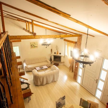 Kamera House Khordhákion Buitenkant foto
