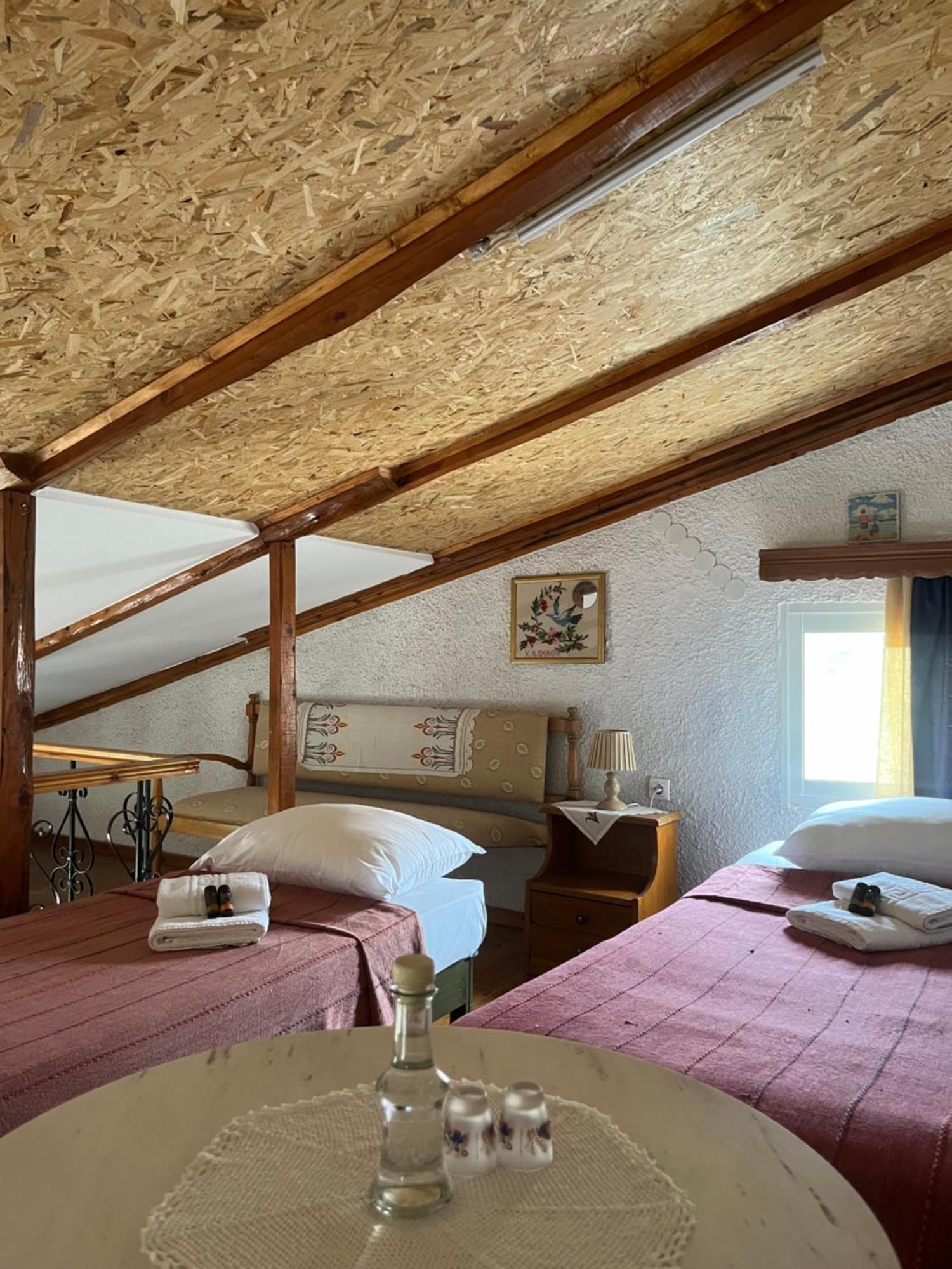 Kamera House Khordhákion Buitenkant foto