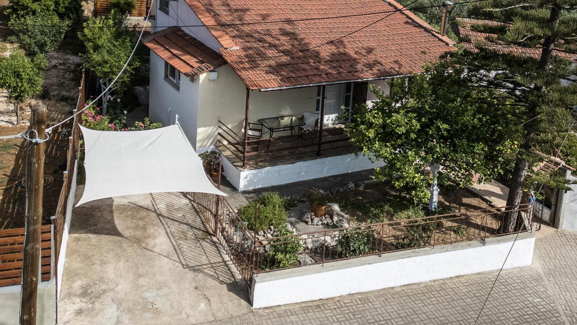 Kamera House Khordhákion Buitenkant foto
