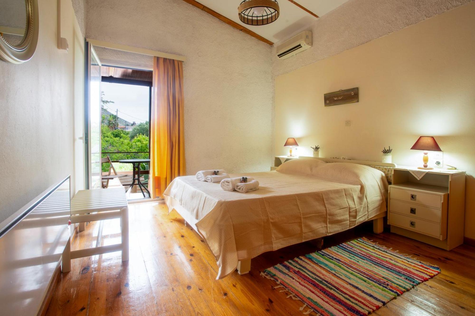 Kamera House Khordhákion Buitenkant foto